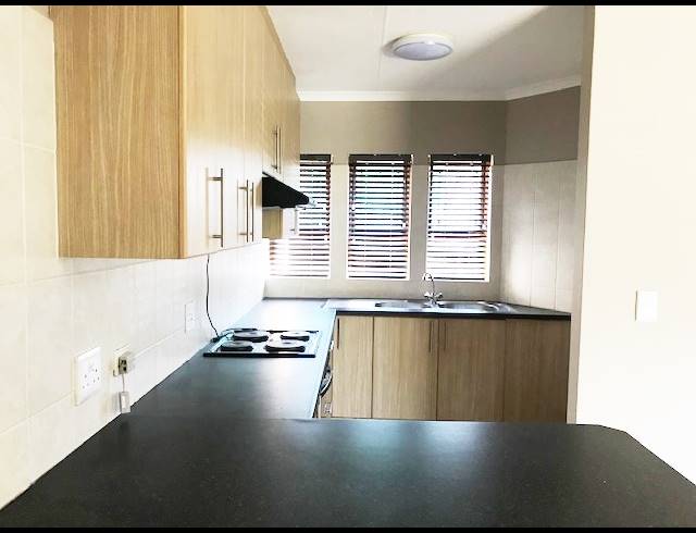 3 BEDROOM TOWNHOUSE RENTED IN KABEGA